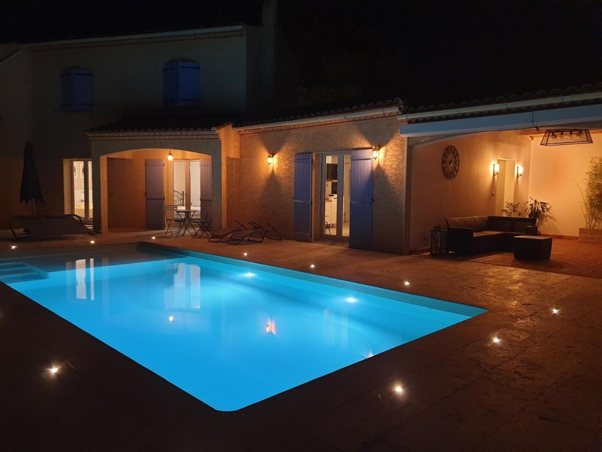 La Villa Des Moulins Calvisson Exterior foto